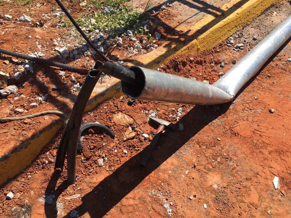 Acidente de trânsito foi na Avenida Washington Luiz, em Presidente Prudente (Foto: Valmir Custódio/G1)