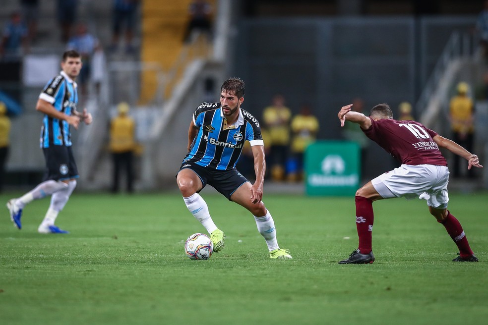 Mesmo com derrota para o Caxias, no primeiro jogo do ano, Grêmio teve 71% de posse de bola — Foto: Lucas Uebel / Grêmio FBPA