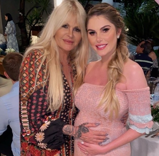 Bárbara Evans e Monique Evans  (Foto: Reprodução Instagram)