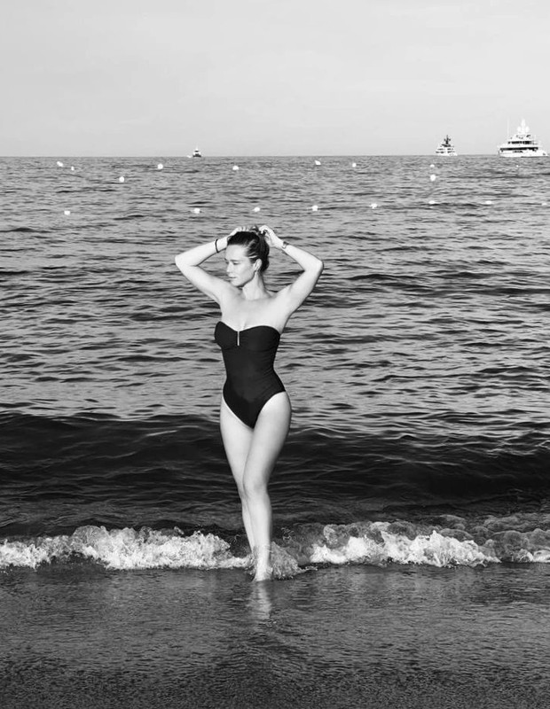 Mariana Ximenes em  Saint-Tropez (Foto: Reprodução/Instagram)