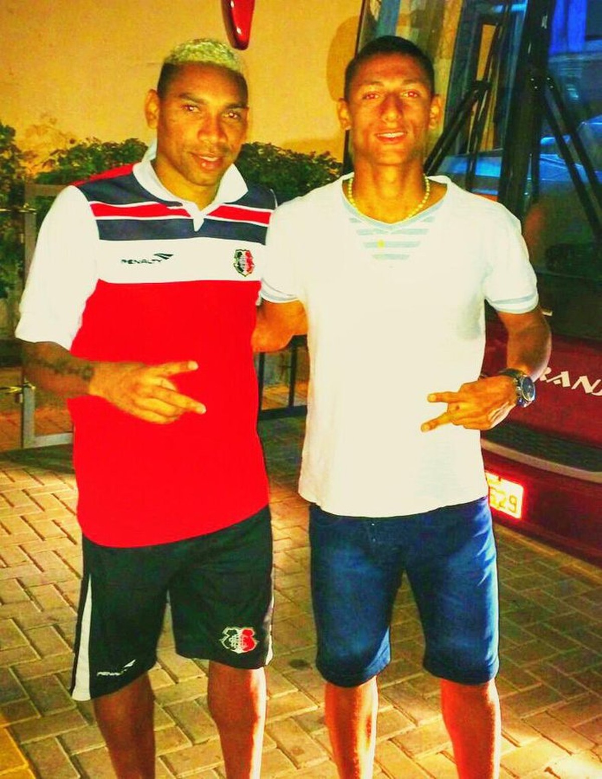 Foto de Richarlison e Caça-Rato volta a ganhar destaque, e jogador da ...