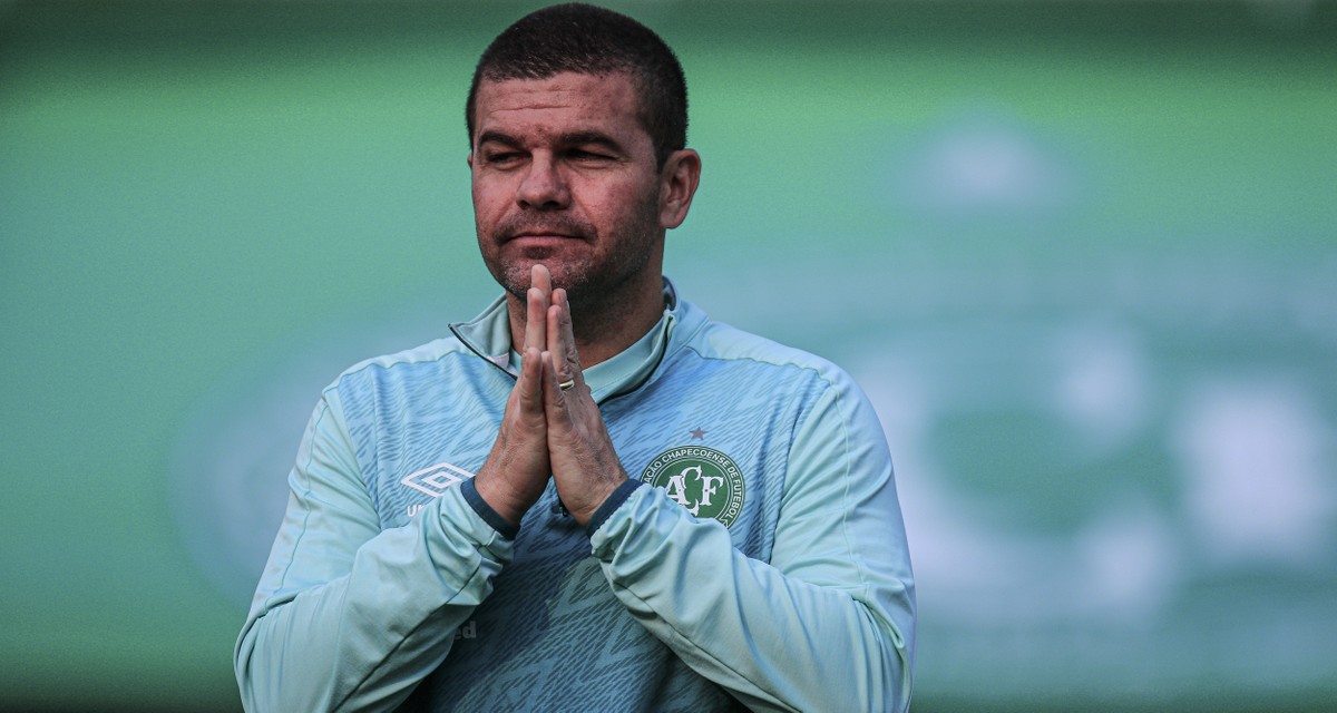 Umberto Louzer desiste de acordo com o Cruzeiro e segue ...
