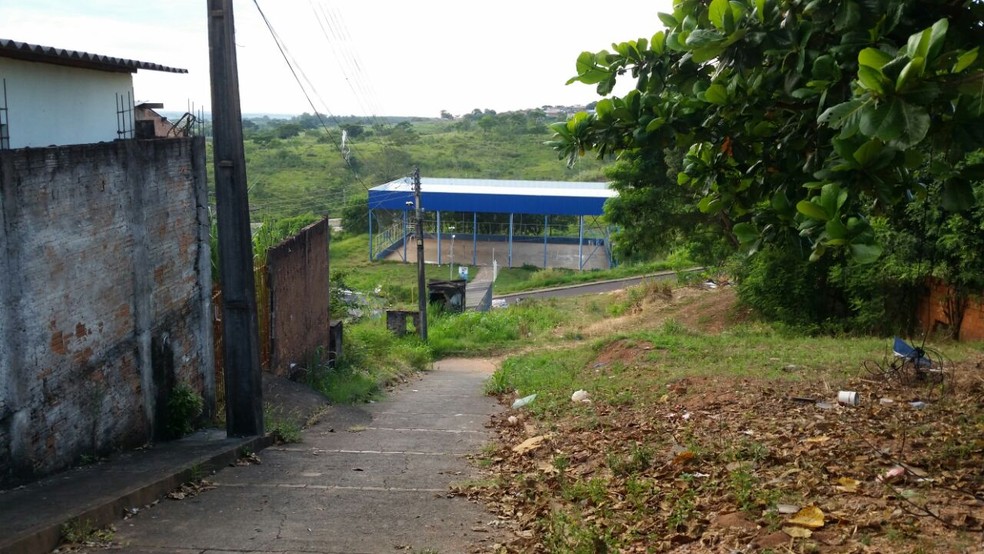 Homem foi atingido no tórax e no braço na Vila Operária, em Presidente Prudente (Foto: Heloise Hamada/ TV Fronteira)