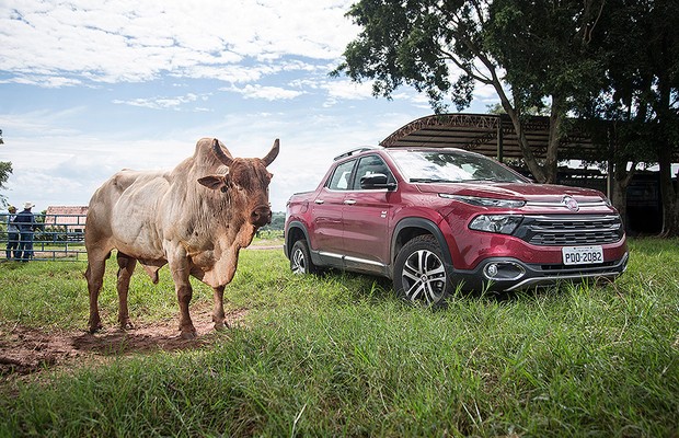 2016 Toyota Corolla S Plus >> Fiat Toro encontra o touro mais temido do Brasil - AUTO ... 2016 Toyota Corolla S Plus >> Fiat Toro encontra o touro mais temido do Brasil - AUTO ...