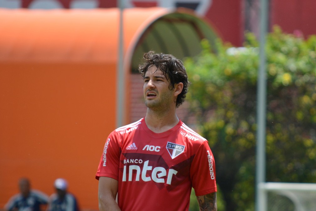 Alexandre Pato em treino no São Paulo — Foto: Divulgação/São Paulo