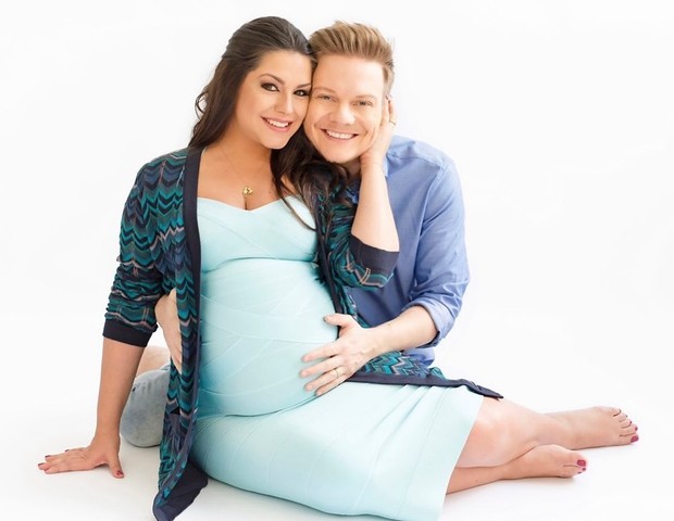 Thais Fersoza e Michel Teló, quando ela estava grávida de Teodoro  (Foto: Reprodução/Instagram)