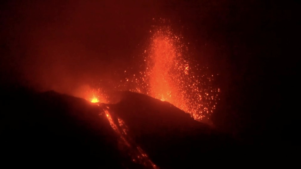 ErupÃ§Ã£o do vulcÃ£o Stromboli, na ItÃ¡lia â Foto: Reuters