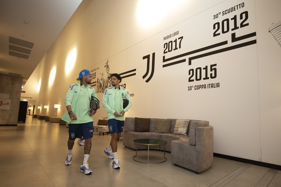 Neymar e Marquinhos se juntam à delegação em Turim