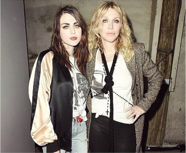 Frances Bean Cobain e Courtney Love