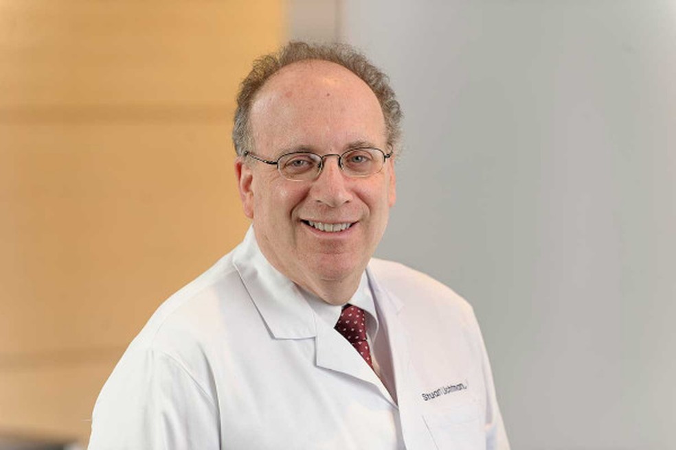 O médico Stuart Lichtman, autor do artigo “Todos os oncologistas são oncologistas geriátricos... Eles apenas ainda não sabem disso”  — Foto: Divulgação