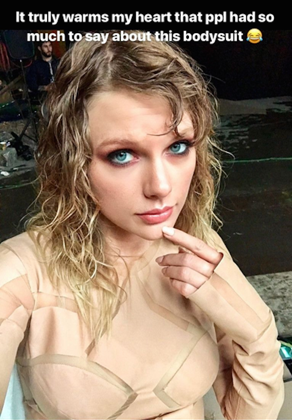A foto na qual Taylor Swift rebate as acusações de que estaria nua em seu clipe (Foto: Instagram)