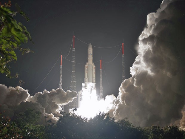 Photo prise le 22 mars dernier montrant le lancement de la fusée Ariane 5 ECA, qui a transporté deux satellites dans l'espace (Photo : ESA/CNES/Arianespace)