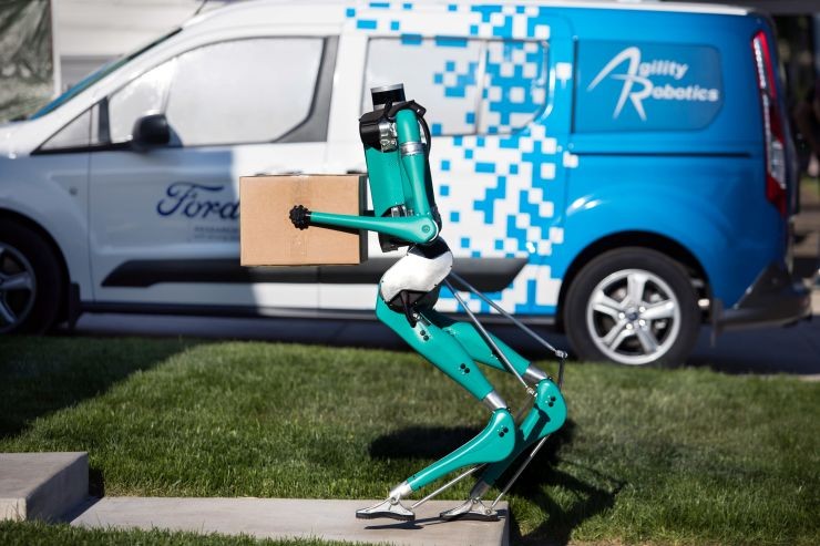 Ford cria robô bípede capaz de realizar entregas  (Foto: Reprodução)