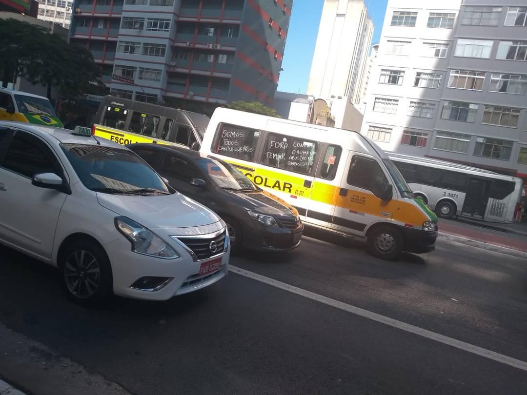 Vans protestam na Paulista