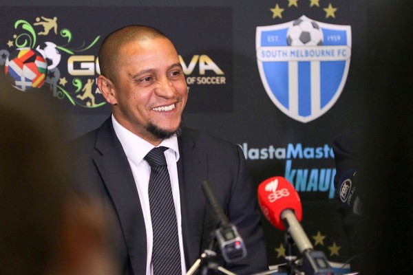 Ligação de Roberto Carlos vira combustível para Guilherme Arana no Corinthians