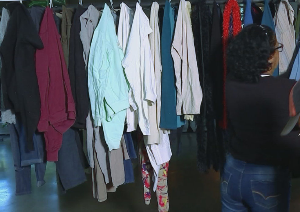 Bauru realiza campanha do agasalho — Foto: Reprodução/TV TEM