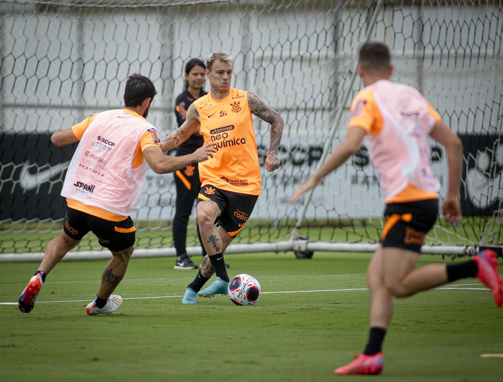 Treino do Corinthians: garotos da base participam de atividade na pré-temporada