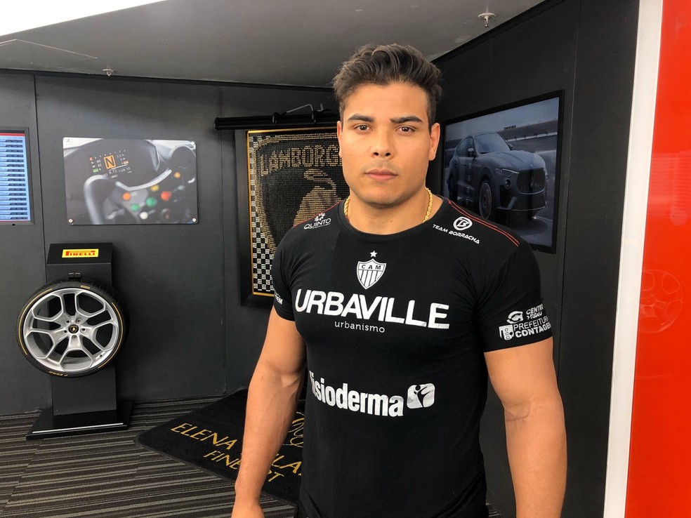 Paulo Borrachinha estará no UFC 248 acompanhando a luta entre Israel Adesanya e Yoel Romero — Foto: Evelyn Rodrigues
