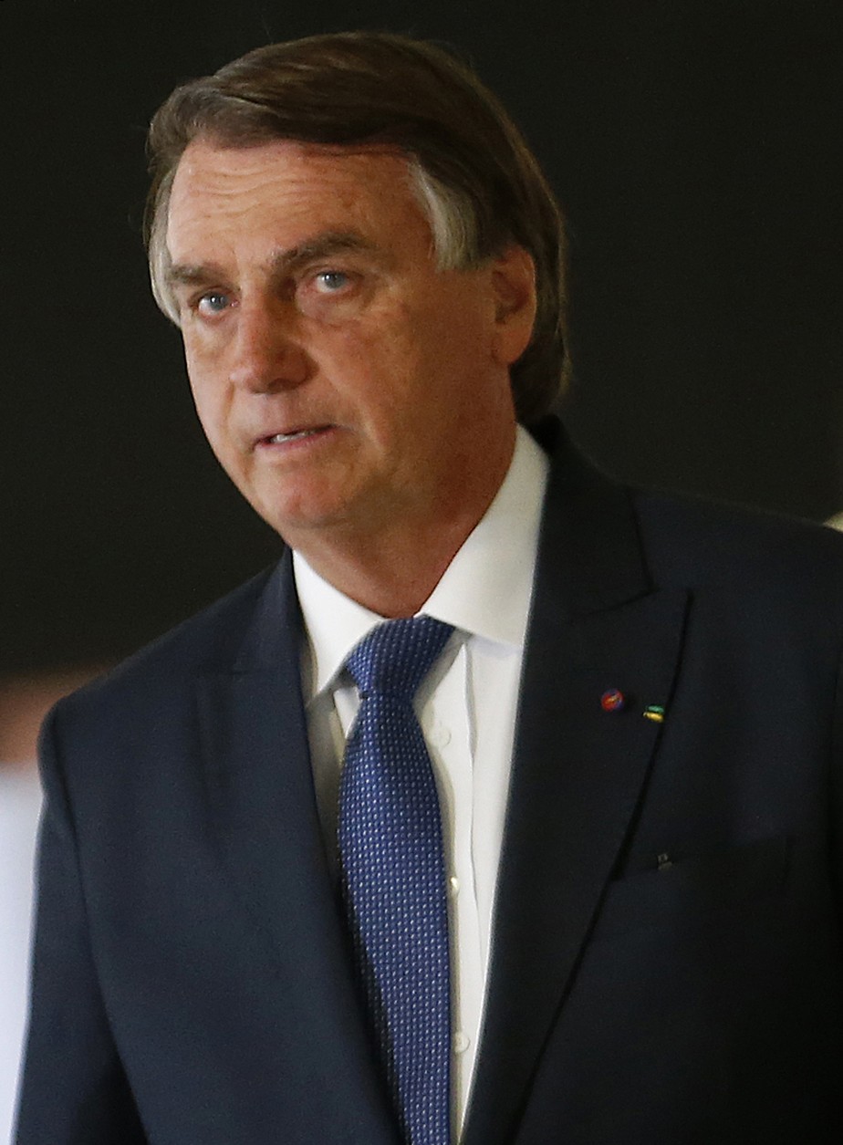 ' Estou buscando impor via Forças Armadas eleições transparentes', diz Bolsonaro