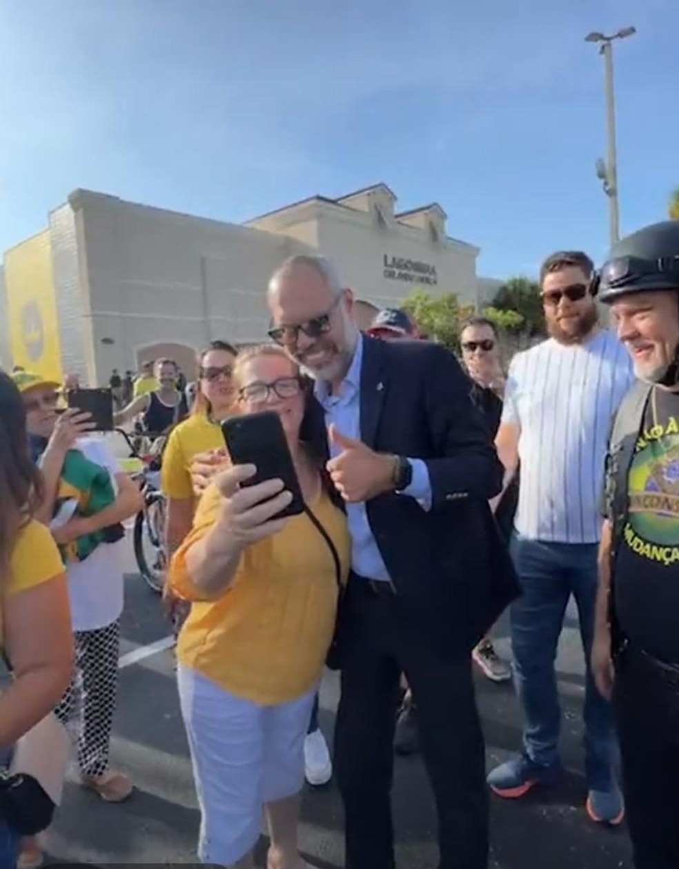 Foragido, Allan dos Santos se re&uacute;ne com apoiadores de Bolsonaro em Orlando,  nos EUA | Mundo | G1