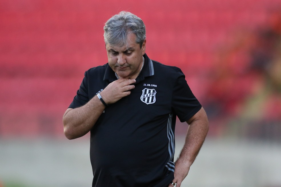 Gilson Kleina recebe três jogos de punição (Foto: Aldo Carneiro / Pernambuco Press)