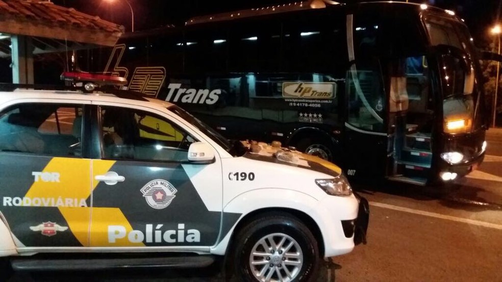 Ônibus foi fretado para levar mulheres de presos em unidades na região de Presidente Prudente (Foto: TOR / Divulgação)