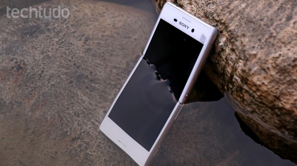 O Que Nao Devemos Fazer Com Celulares Resistentes A Agua Celulares E Tablets Techtudo