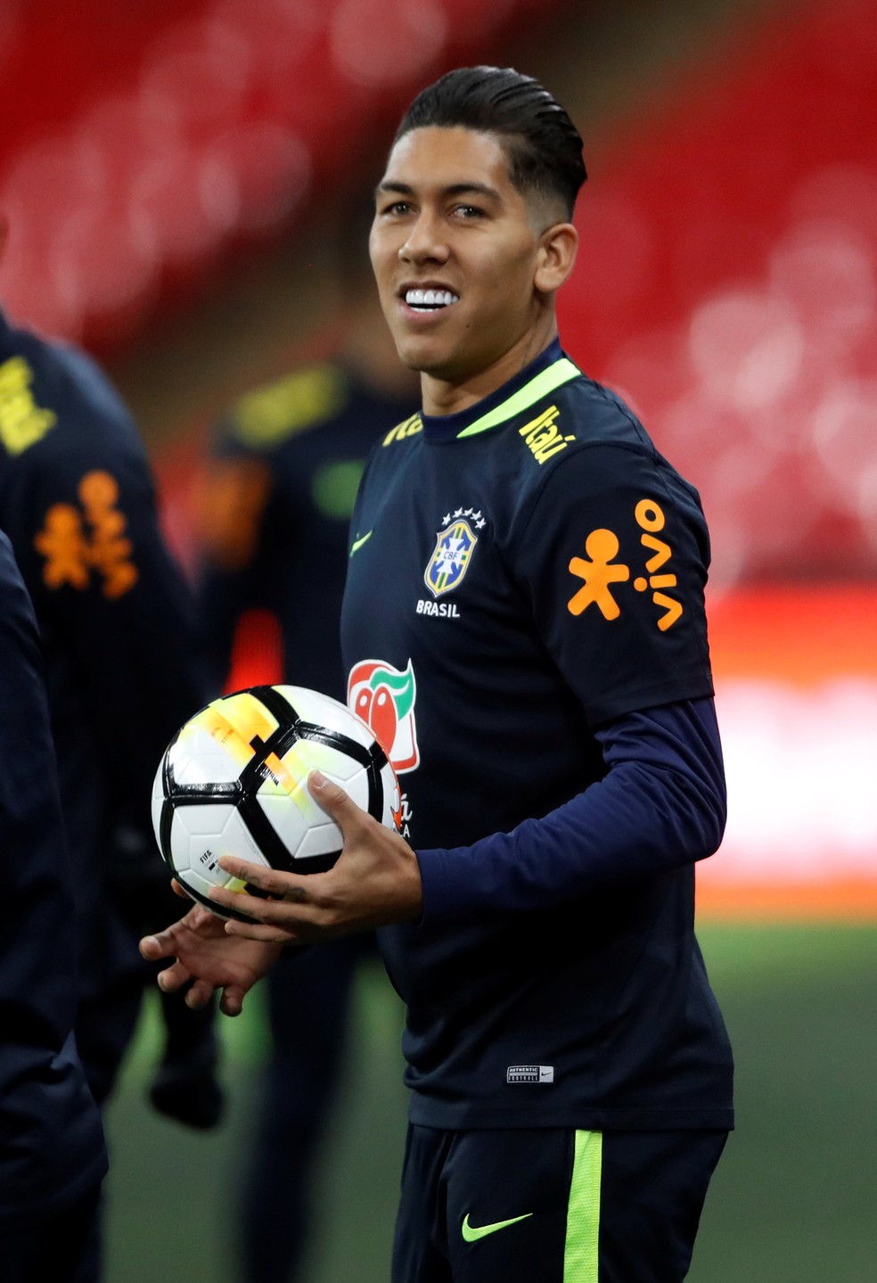 Roberto Firmino se apresenta � Sele��o Brasileira ap�s a final da Liga dos Campe�es, onde o Liverpool enfrenta o Real Madrid (Foto: Reuters)