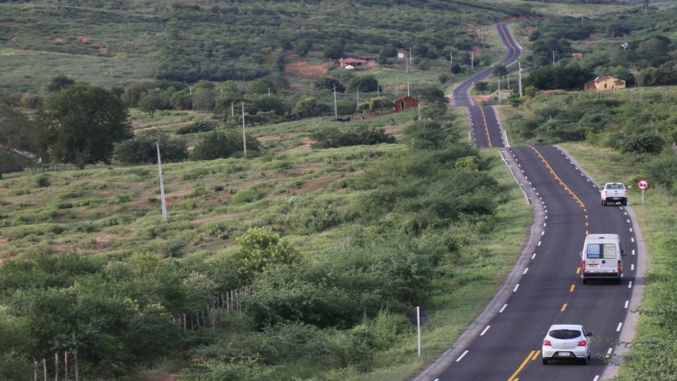 Estrada da cidade de Carrapateira — Foto: Francisco França/Secom-PB