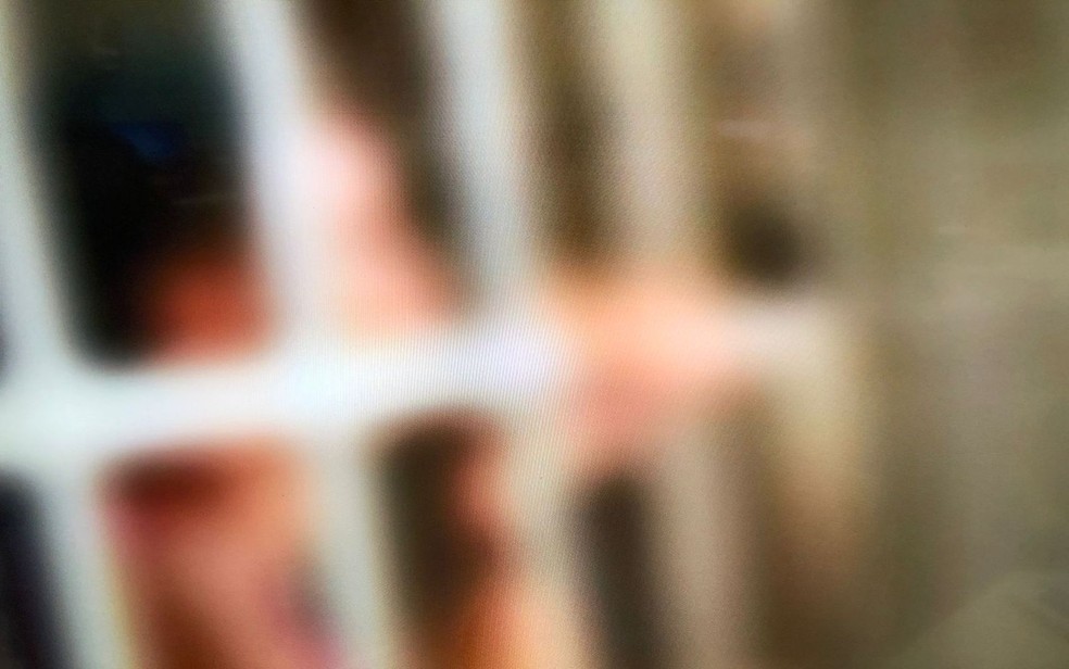 Homem foi preso por tentar manter contato com a filha, vítima de estupro. — Foto: Reprodução TV Sergipe