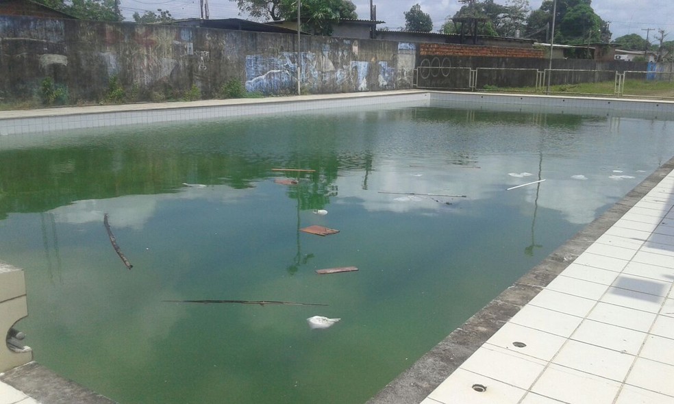 Piscinas De Escolas Publicas Acumulam Lixo E Estao Abandonadas Ha Um Ano No Ap Amapa G1