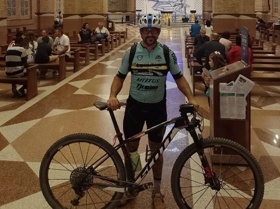 Ciclista de Araraquara vai pedalar 12h para arrecadar fundos para tratamento da filha — Foto: Adriano Concion/Arquivo Pessoal