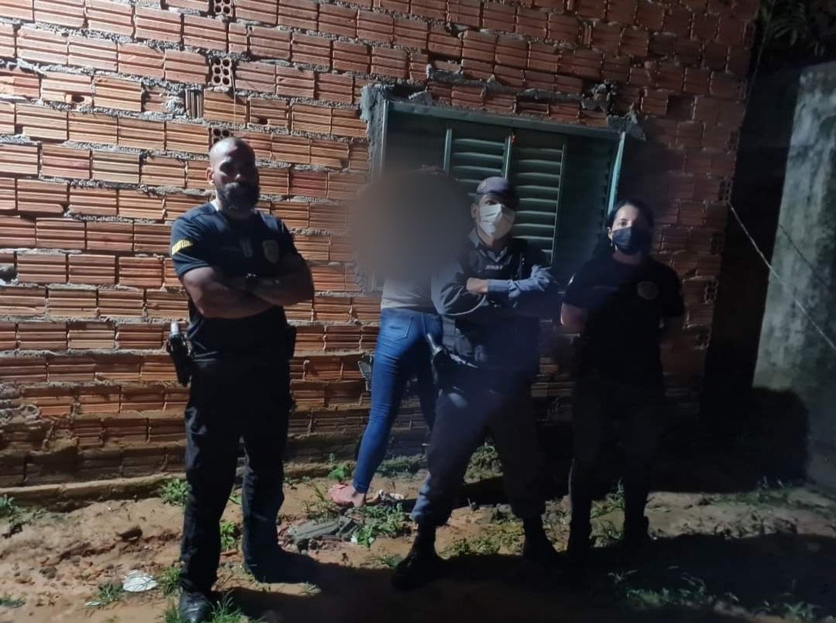 'Sextorsão': travesti é presa no AP após ameaçar homem de divulgar vídeo de relação sexual - G1
