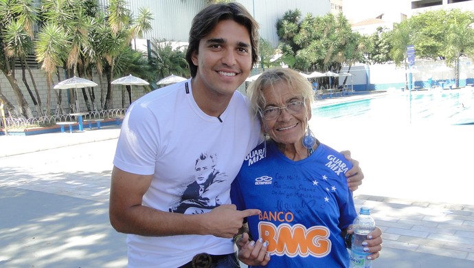 Moreno retribui carinho, faz surpresa  e realiza sonho de torcedora-símbolo