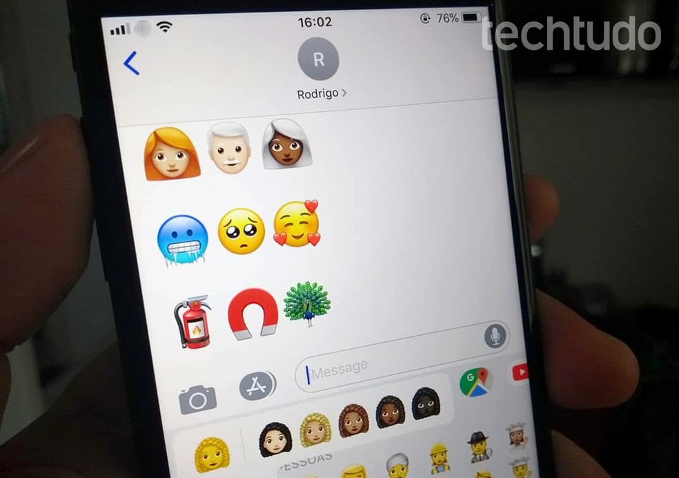 Emoji Mixuruca E De Pistola Estao Entre Figurinhas Mais Polemicas Downloads Techtudo İlk olarak, android telefonda bir iphone emoji klavyesi kullanarak başlayacağız. emoji mixuruca e de pistola estao