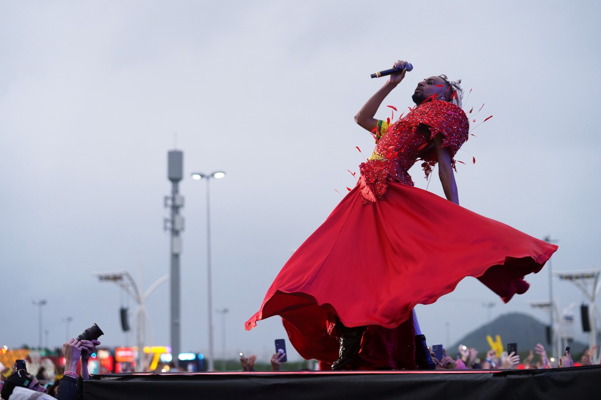 Elza Soares é celebrada em potente homenagem no Rock in Rio