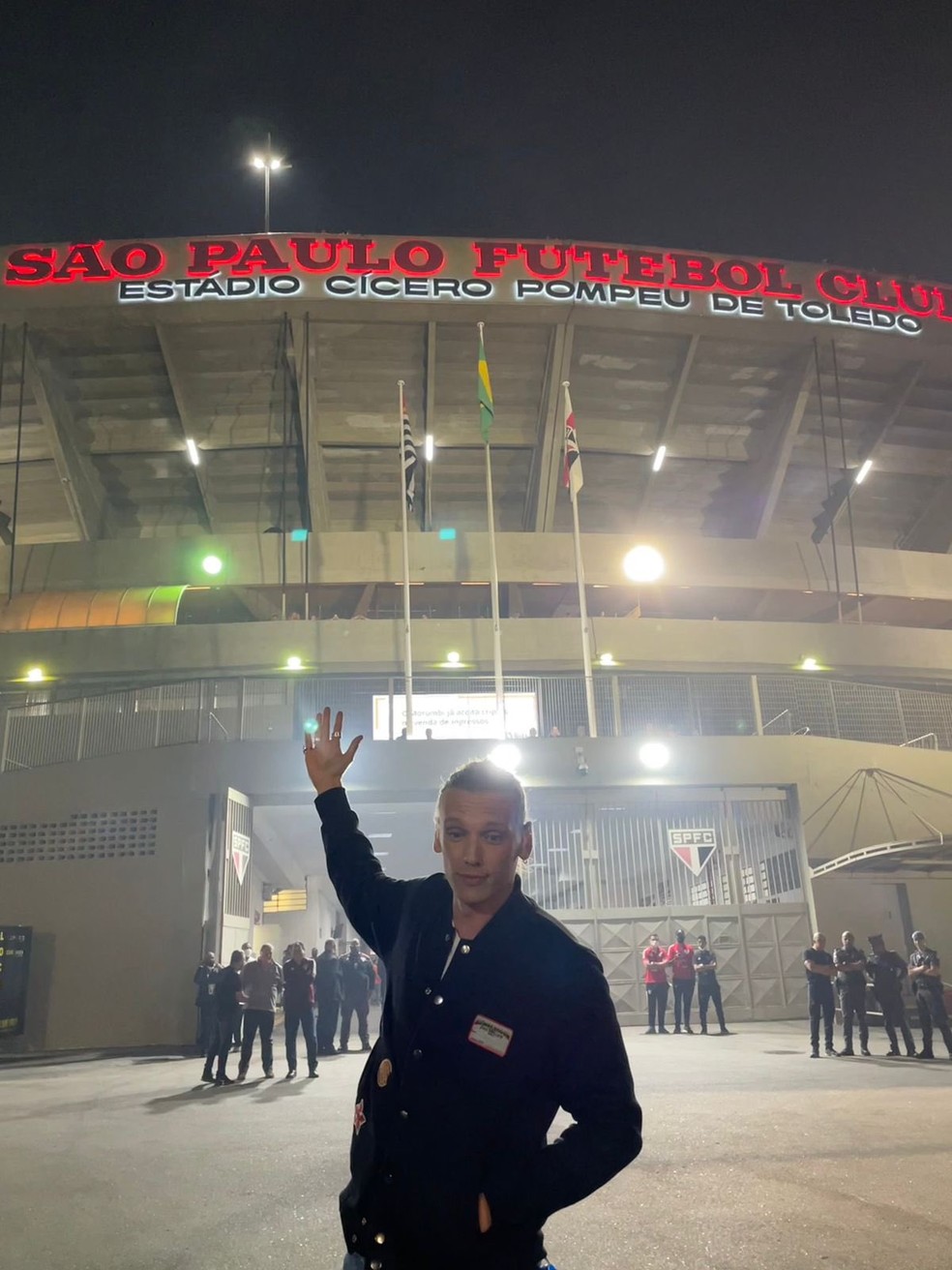 Vecna, de Stranger Things, vai ao Morumbi e assiste a jogo do São Paulo — Foto: Divulgação