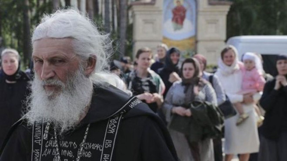 Sacerdote mudou legalmente seu nome para homenagear a última dinastia russa — Foto: Getty Images/ BBC