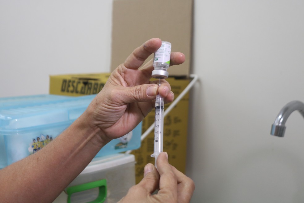 Vacinação começou nesta quarta-feira (10) — Foto: Lorena Linhares/ G1 PI