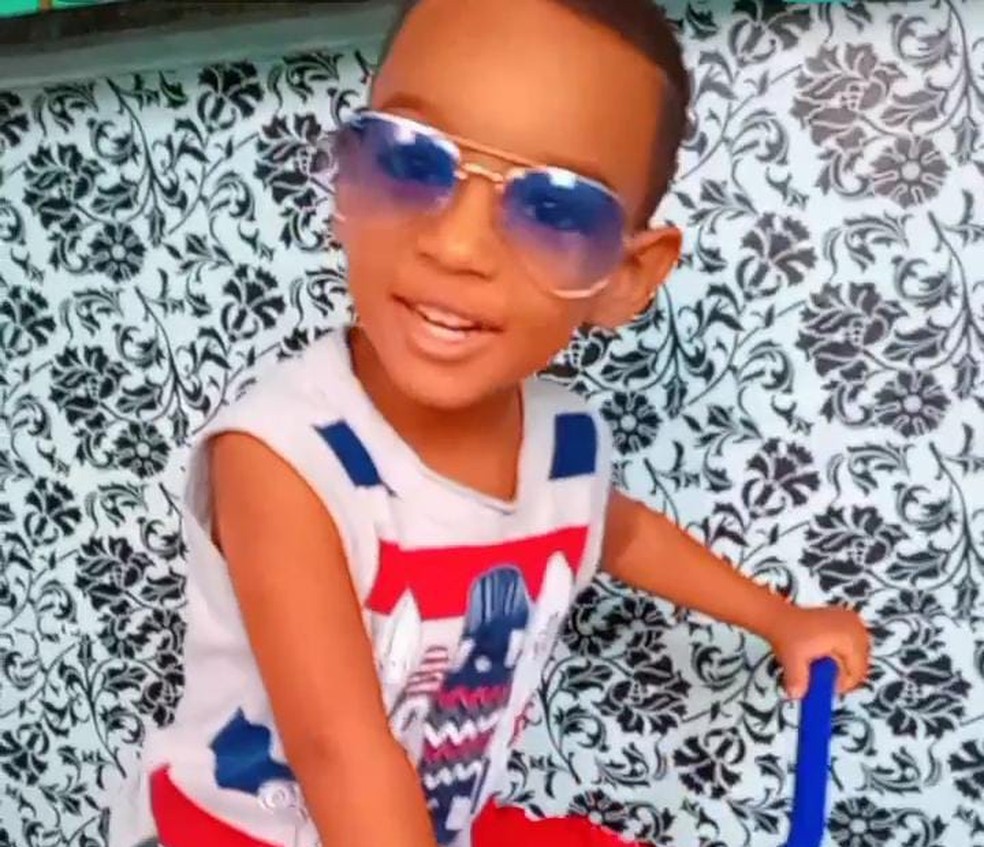 Familiares de Samuel Santos da Silva afirmaram que o pequeno morreu depois de receber uma injeção — Foto: Arquivo Pessoal