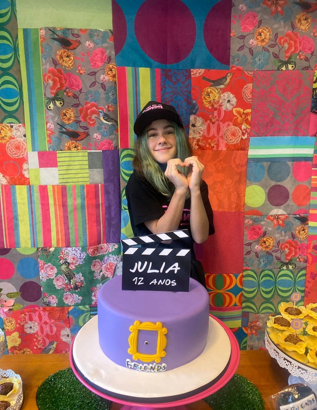 Juliah Mello festeja seus 12 anos com a família e os amigos (Foto: C.I Produções/Divulgação)