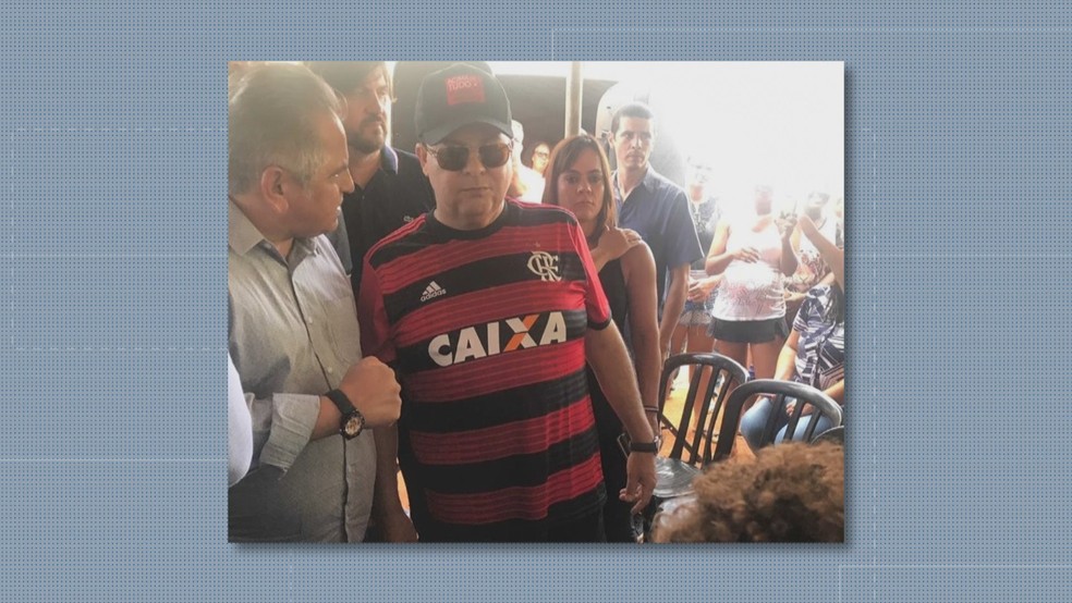 Governador Ibaneis Rocha, em imagem de arquivo, quando foi ao Equador para acompanhar jogo do Flamengo — Foto: TV Globo/Reprodução