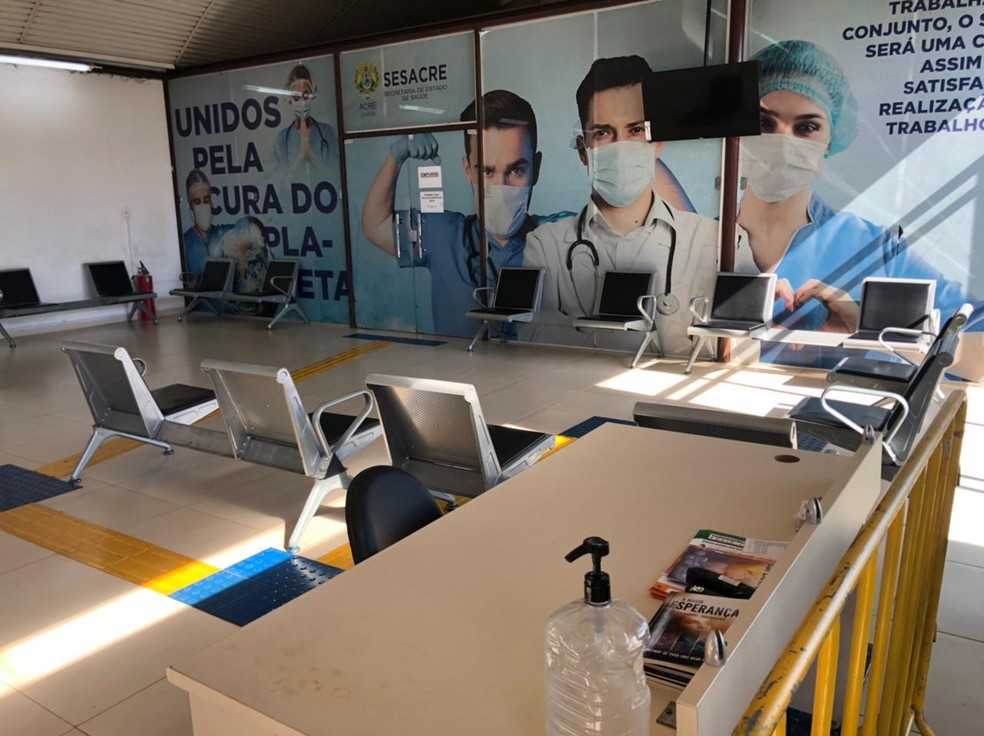 Hospital que chegou a atender 300 pacientes por dia tem recebido cerca de 90 nos últimos dias — Foto: Ana Paula Xavier/Rede Amazônica