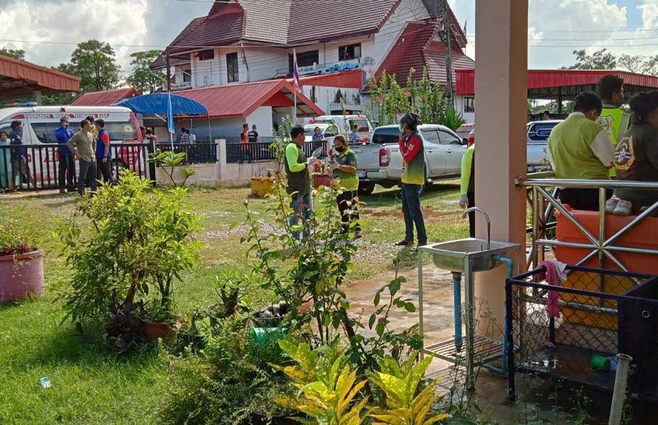 Atirador deixou mais de 30 pessoas mortas em creche na Tailândia