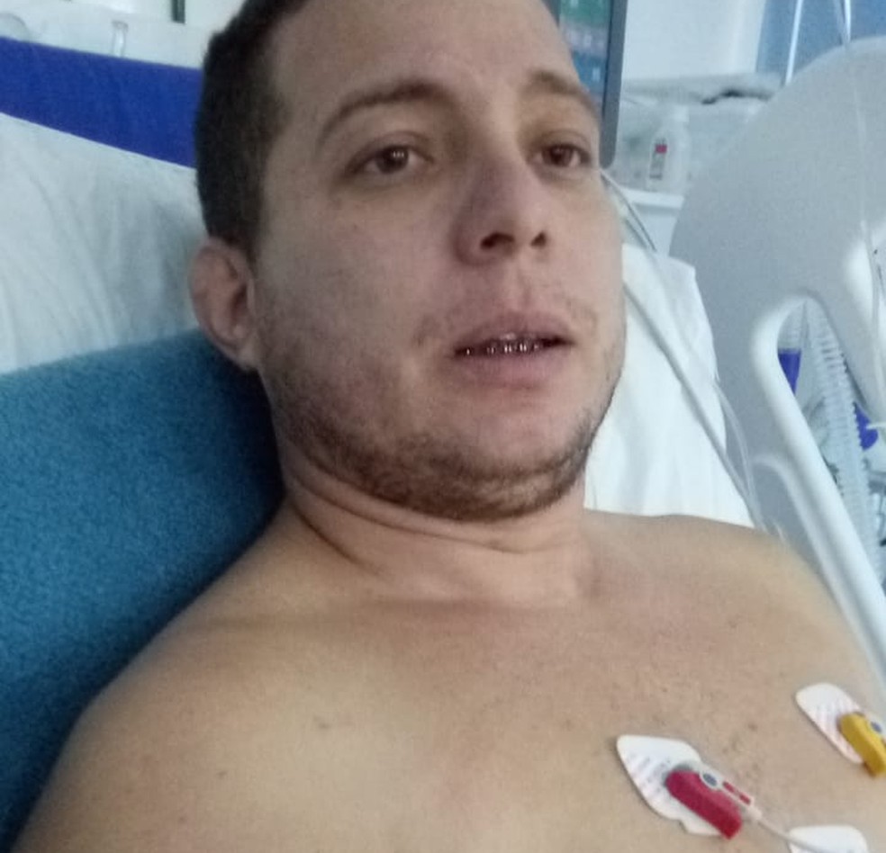 Vigilante de Juazeiro do Norte na época em que estava internado com Covid — Foto: Arquivo pessoal