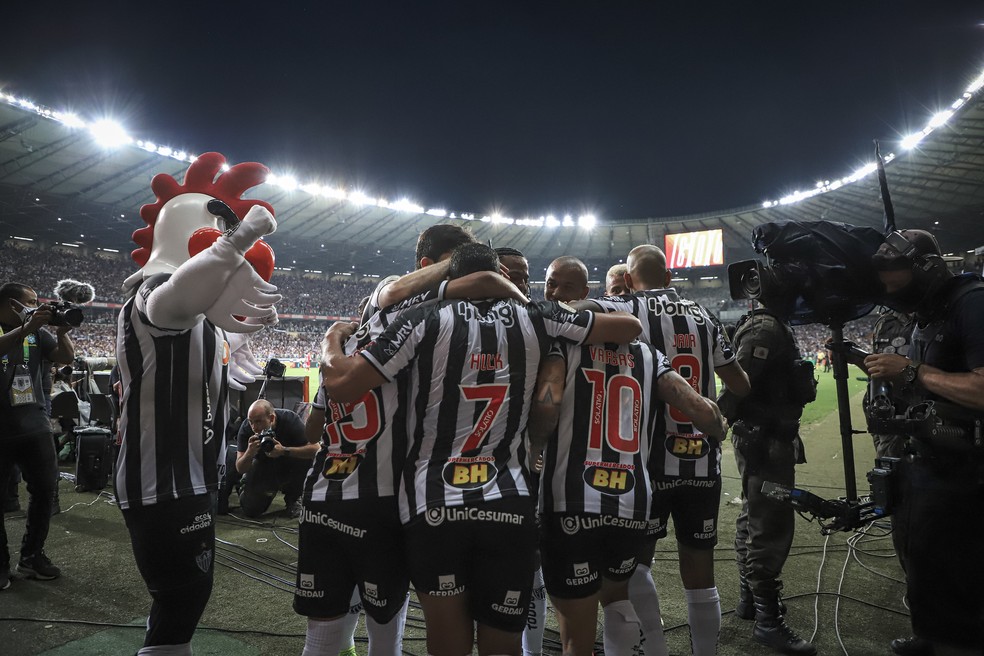 Jogadores do Atlético-MG comemoram um dos gols diante do Athletico, na final da Copa do Brasil — Foto: Pedro Souza