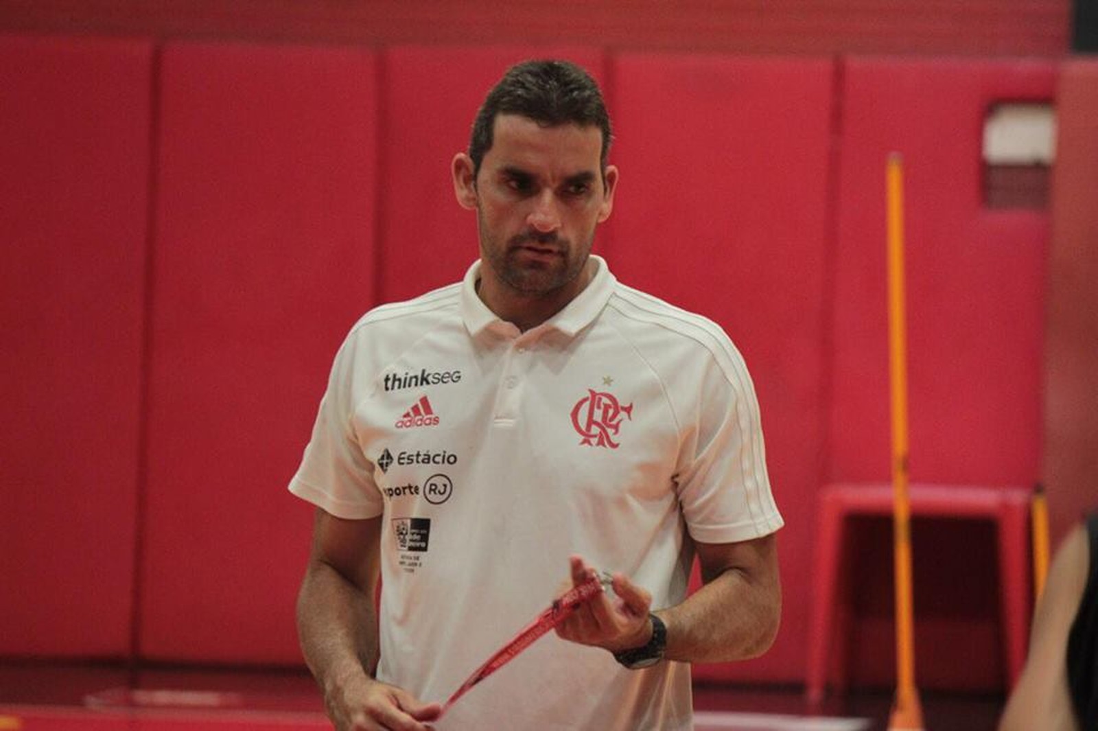 Fla voa fisicamente nos dois turnos, e Diego Falcão declara: A gente tem um trabalho interdisciplinar forte