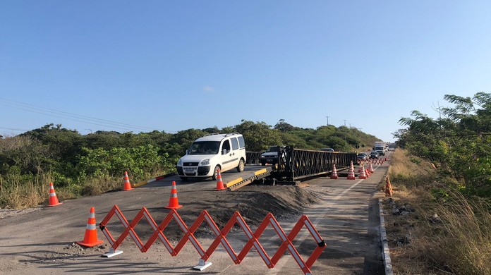 Tráfego de veículos é liberado em trecho da BR-101 Norte onde cratera se  abriu | Rio Grande do Norte | G1