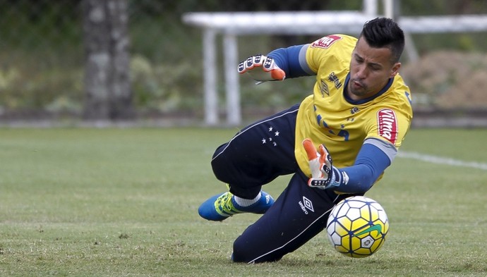 Fábio dá fórmula para Cruzeiro sair  de situação difícil: Vencer em casa