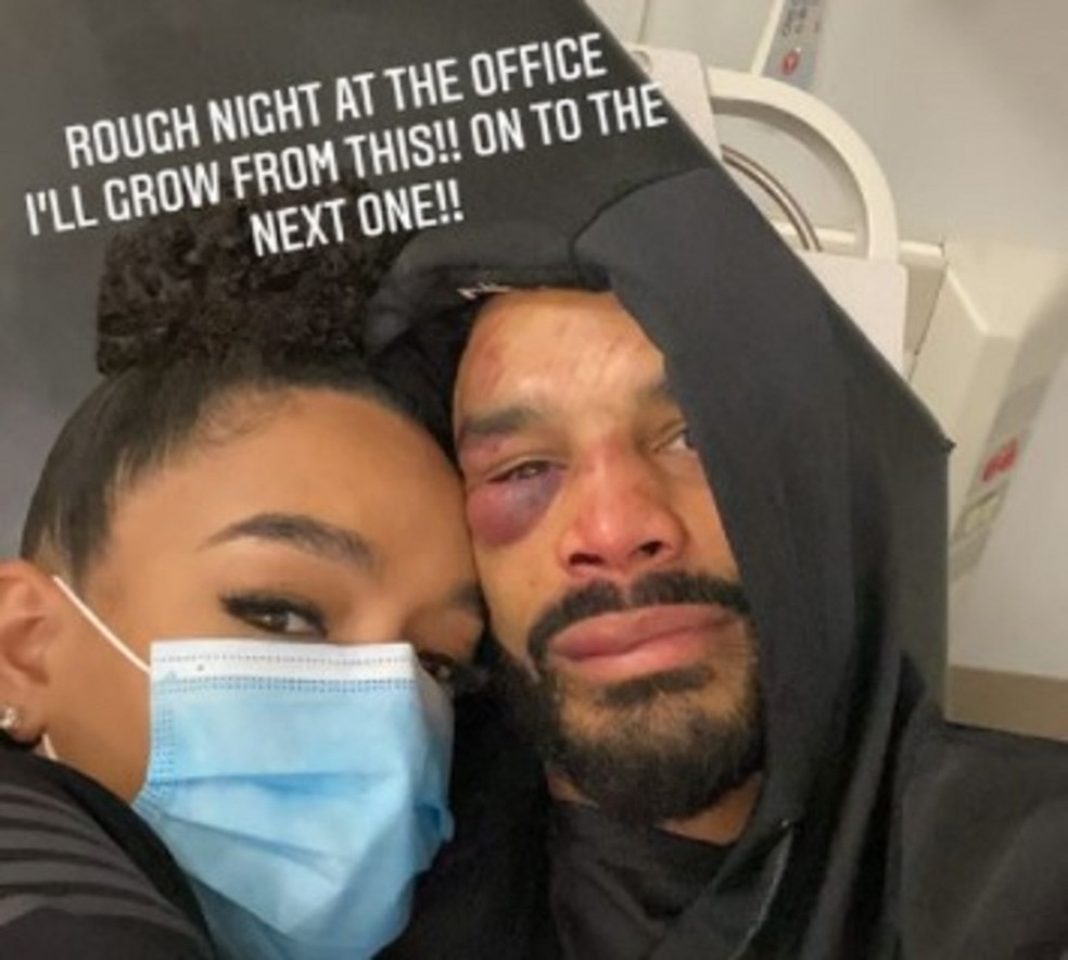 Rob Font com a esposa no hospital após a derrota para José Aldo no UFC — Foto: Reprodução / Instagram